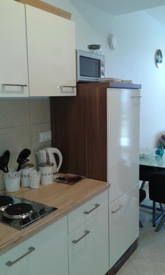 פוסדריה Apartments Sara מראה חיצוני תמונה
