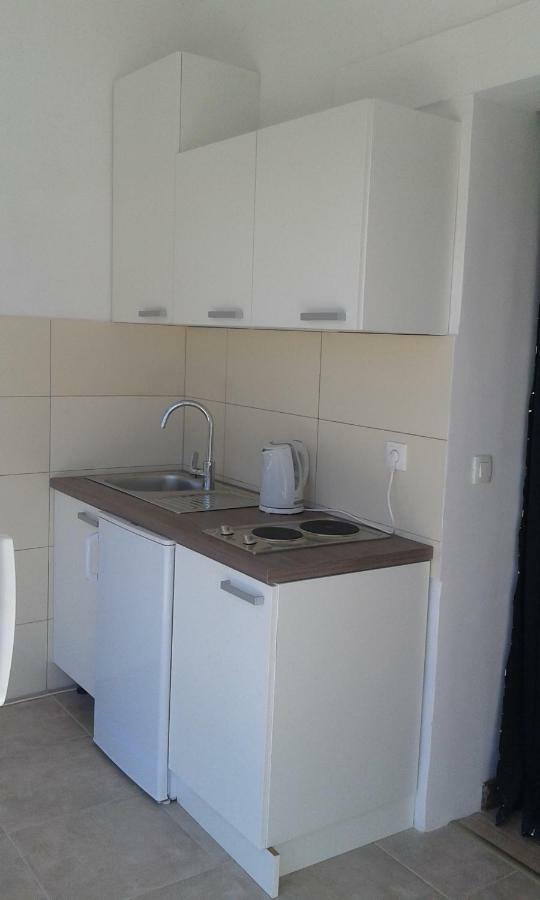 פוסדריה Apartments Sara מראה חיצוני תמונה